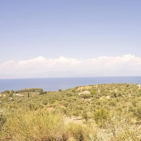 Viola's Petite Paradise * Koroni (Messinia)