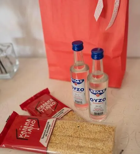 Viola's Petite Paradise